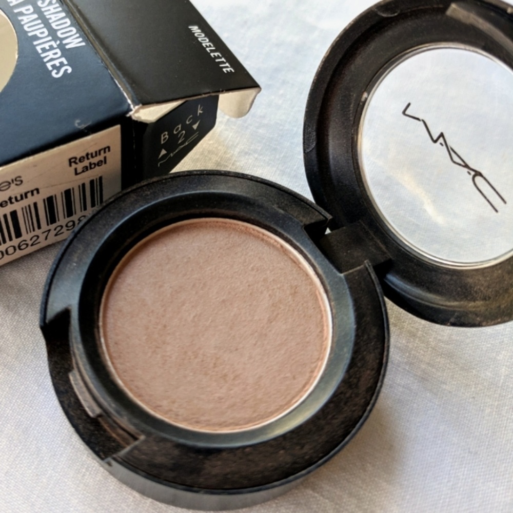 MAC Cosmetics Modelette Satin Eye Shadow Single